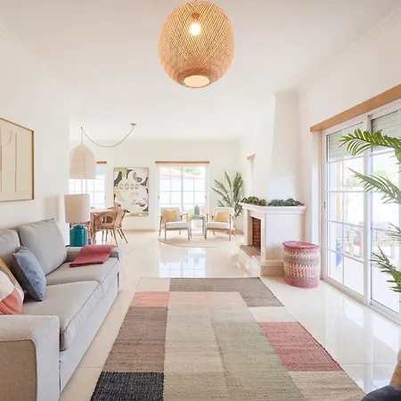 Villa & Cascais Luxury Villa, By Timecooler Alcabideche