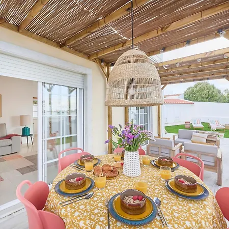 Beach&cascais Luxury Villa, By Timecooler *