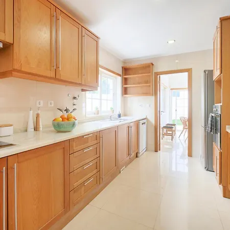 Beach&cascais Luxury Villa, By Timecooler Alcabideche