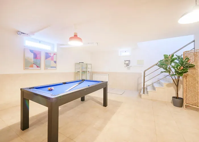 & Cascais Luxury Villa, By Timecooler