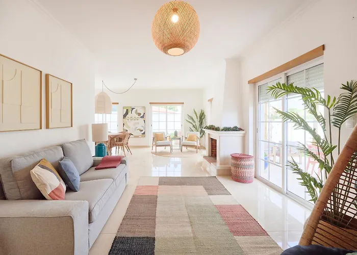 Villa & Cascais Luxury Villa, By Timecooler Alcabideche