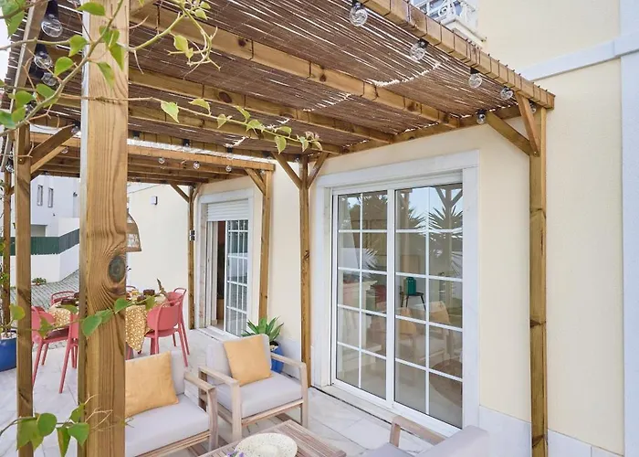 Villa & Cascais Luxury Villa, By Timecooler